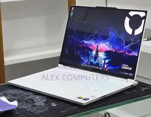 New Laptop Lenovo Legion 5 32GB Intel Core Ultra 7 SSD 1T