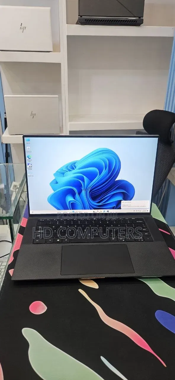New Laptop Dell XPS 15 16GB Intel Core i7 SSD 512GB
