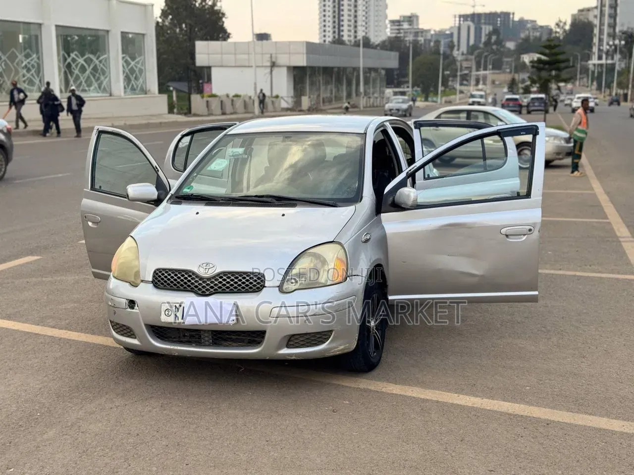 Toyota Yaris 2004 Silver