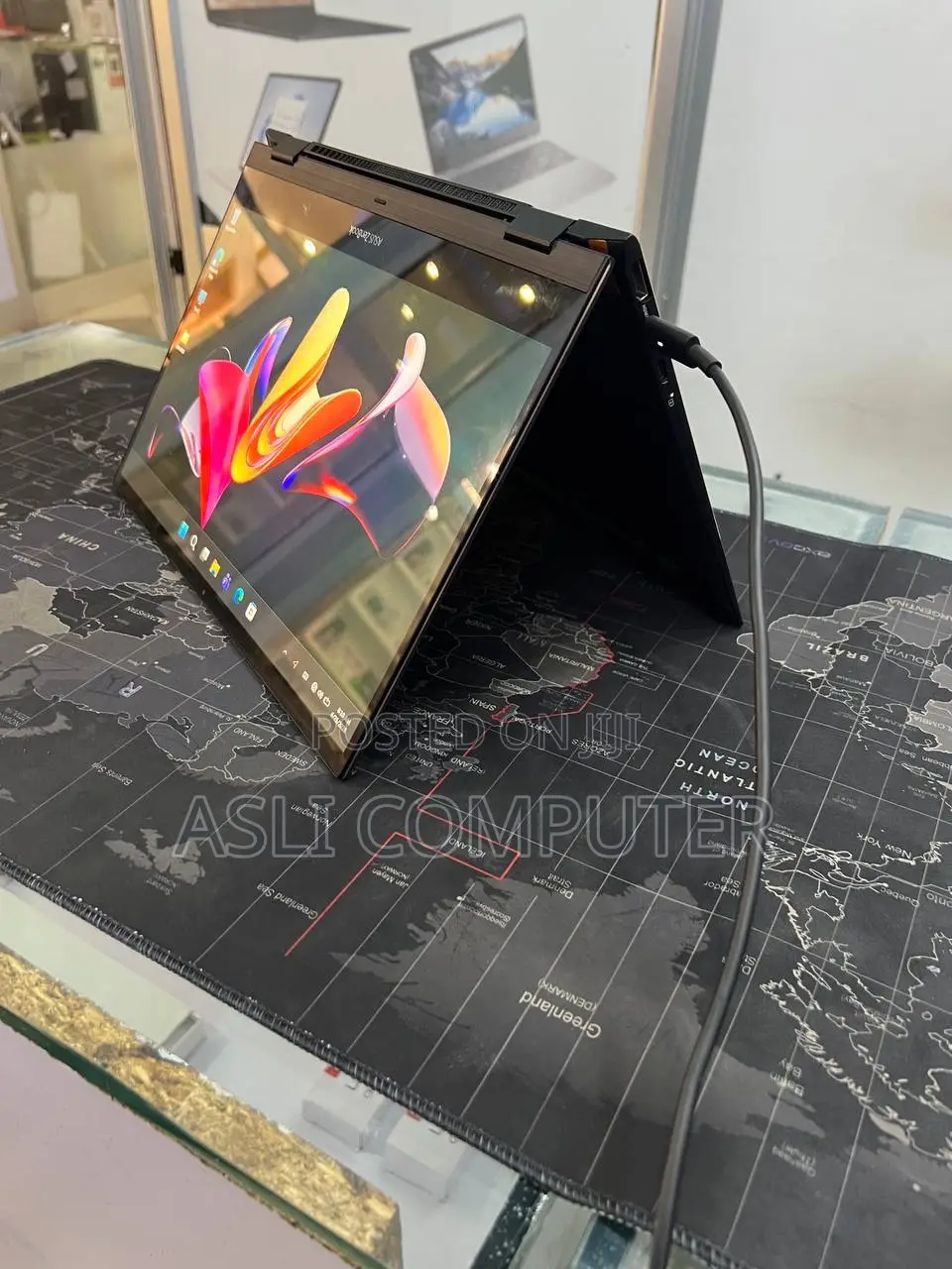 New Laptop Asus Zenbook 14 16GB Intel Core i7 SSD 512GB