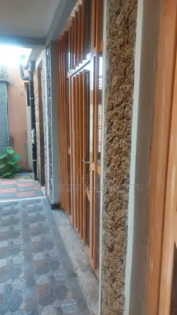 Furnished 8bdrm House in Dukem Bishoftu, East Shewa for sale