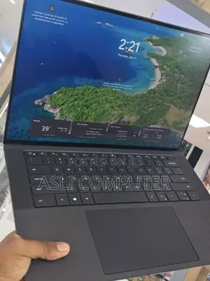 New Laptop Dell Precision 5540 16GB Intel Core i7 SSD 512GB