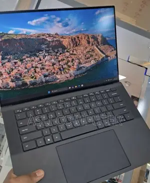 New Laptop Dell Precision 5540 16GB Intel Core i7 SSD 512GB