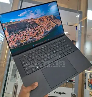 New Laptop Dell Precision 5560 16GB Intel Core i7 SSD 512GB