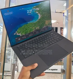 New Laptop Dell Precision 5560 16GB Intel Core i7 SSD 512GB