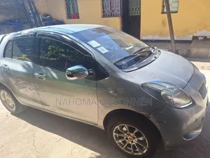 Toyota Yaris 2007 Gray