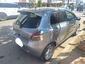 Toyota Yaris 2007 Gray