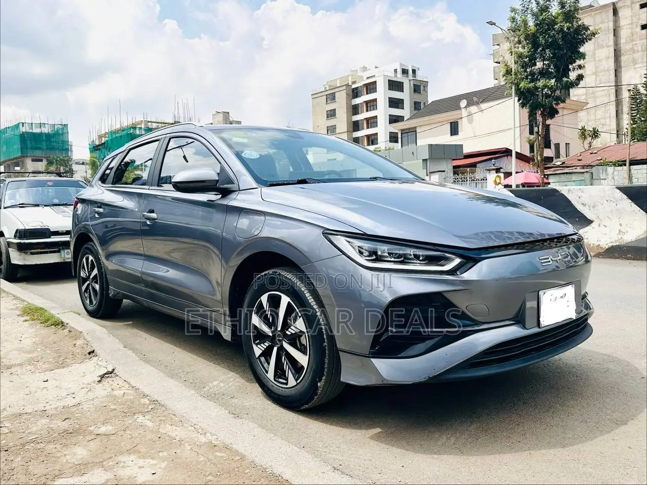 BYD E2 43 kWh 94 hp FWD 2025 Gray