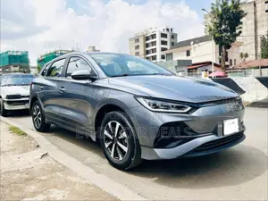 BYD E2 43 kWh 94 hp FWD 2025 Gray