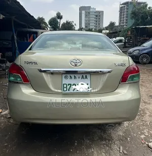 Toyota Yaris 2007 Gold