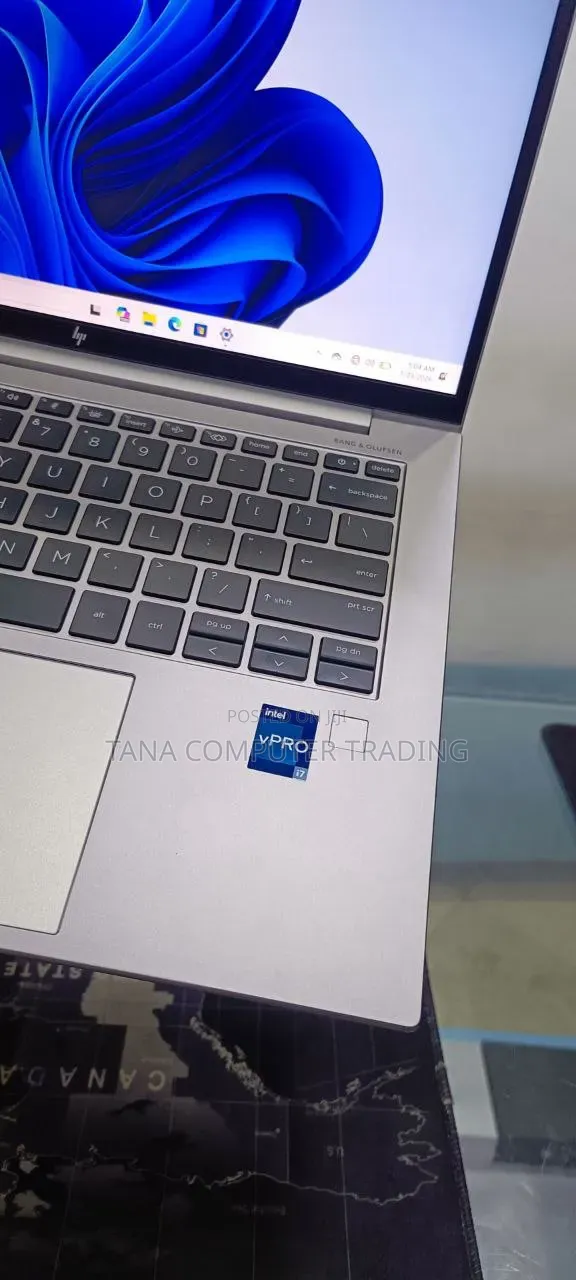 New Laptop HP ZBook Studio G8 16GB Intel Core i7 SSD 512GB