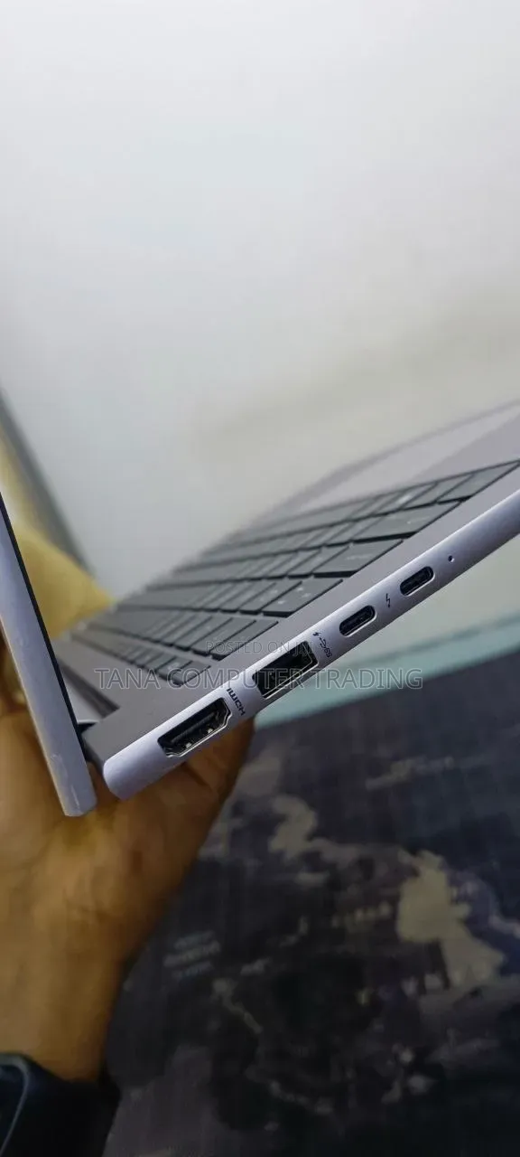 New Laptop HP ZBook Studio G8 16GB Intel Core i7 SSD 512GB