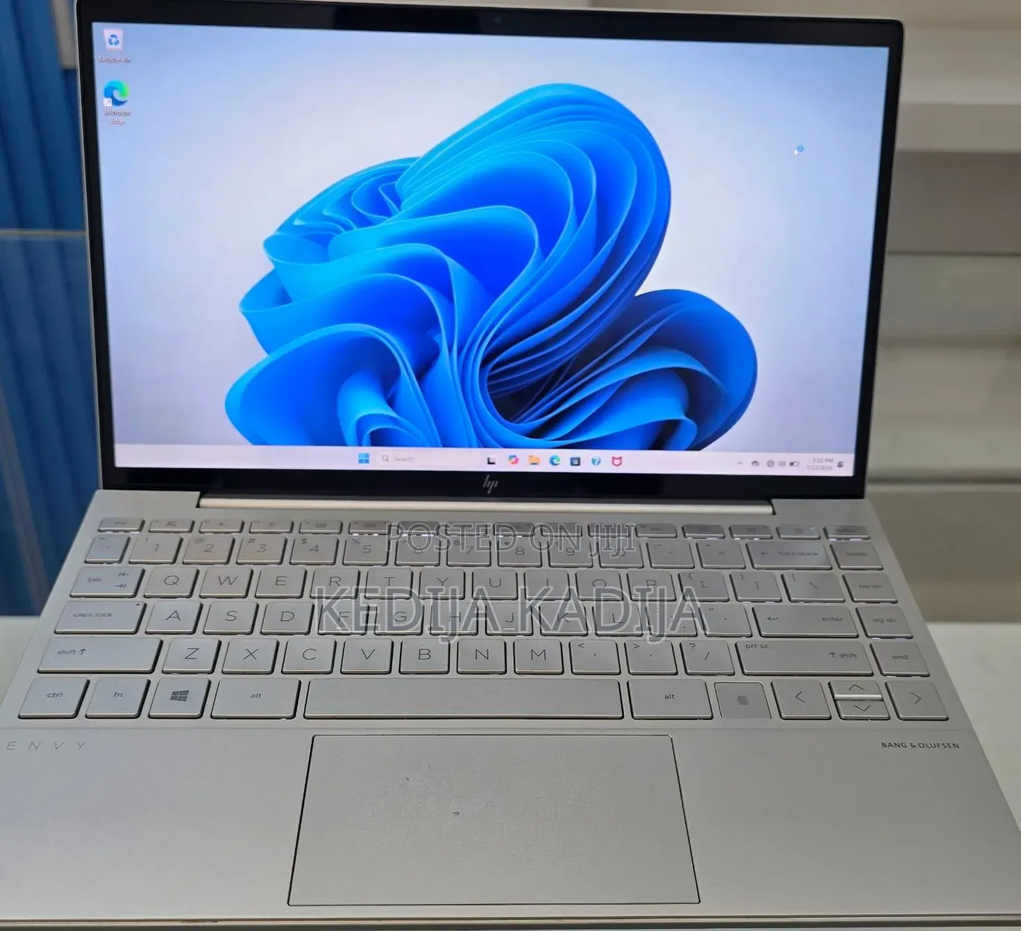 New Laptop HP Envy 13 16GB Intel Core i5 SSD 512GB