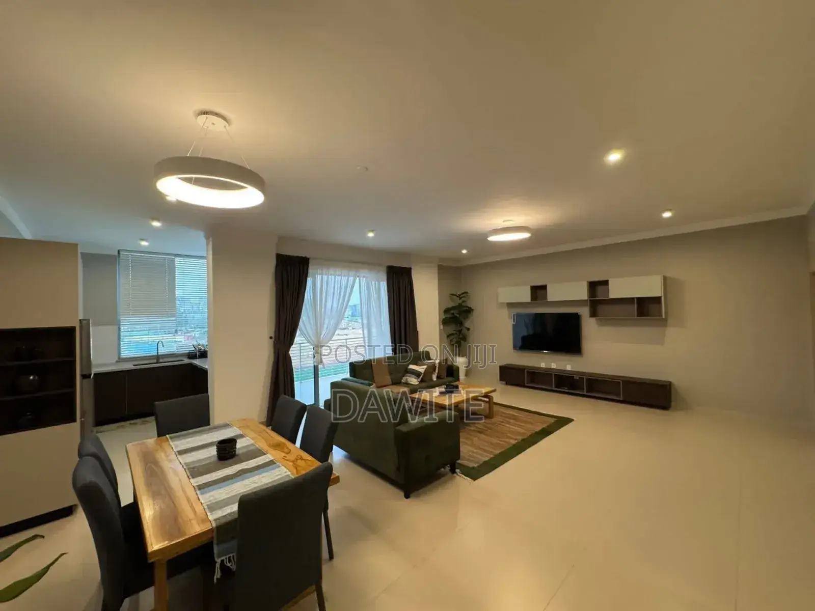 3bdrm Duplex in የግል አፓርትመንት, Bole for sale