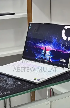 New Laptop Lenovo Legion 7 32GB Intel Core Ultra 7 SSD 1T