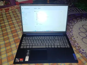 Laptop 8GB AMD Ryzen 5 SSD 256GB