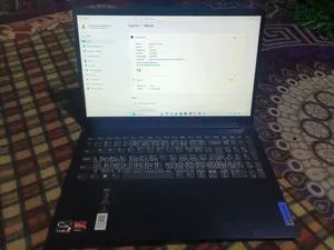Laptop 8GB AMD Ryzen 5 SSD 256GB
