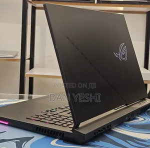 New Laptop Asus ROG Strix SCAR 17 16GB AMD Ryzen 7 SSD 1T