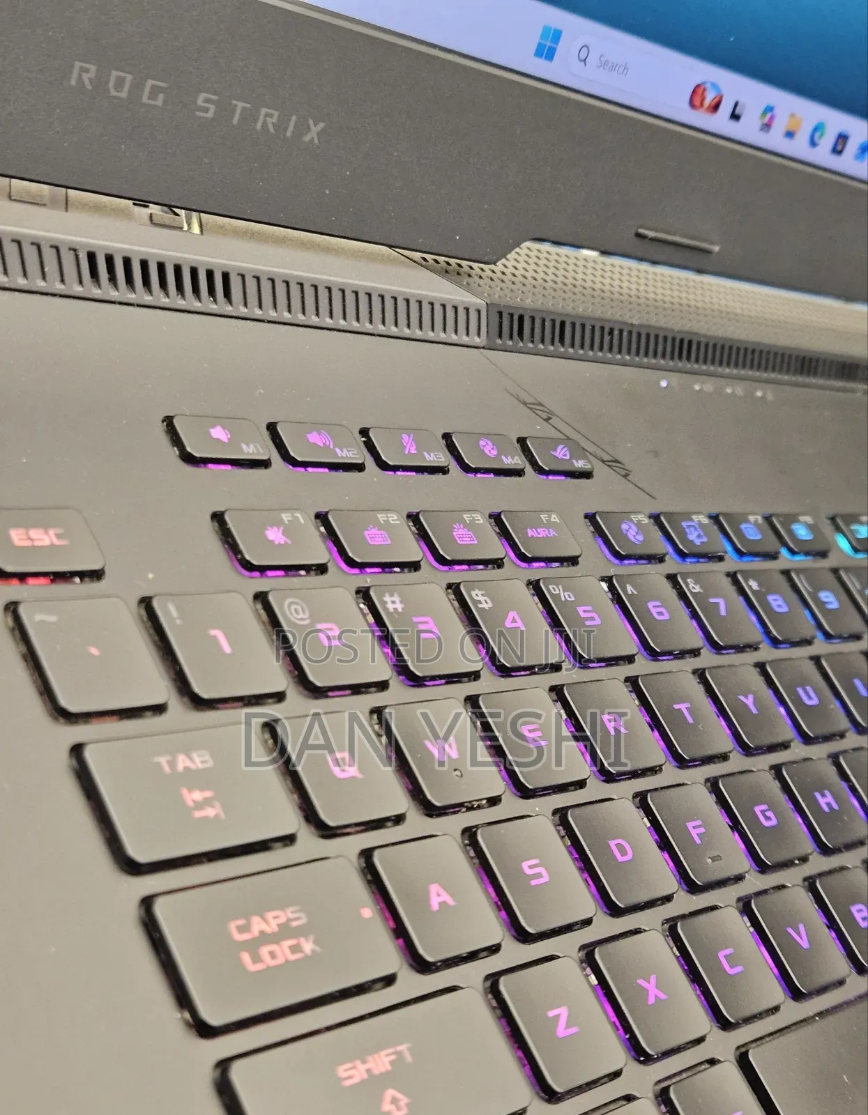 New Laptop Asus ROG Strix SCAR 17 16GB AMD Ryzen 7 SSD 1T