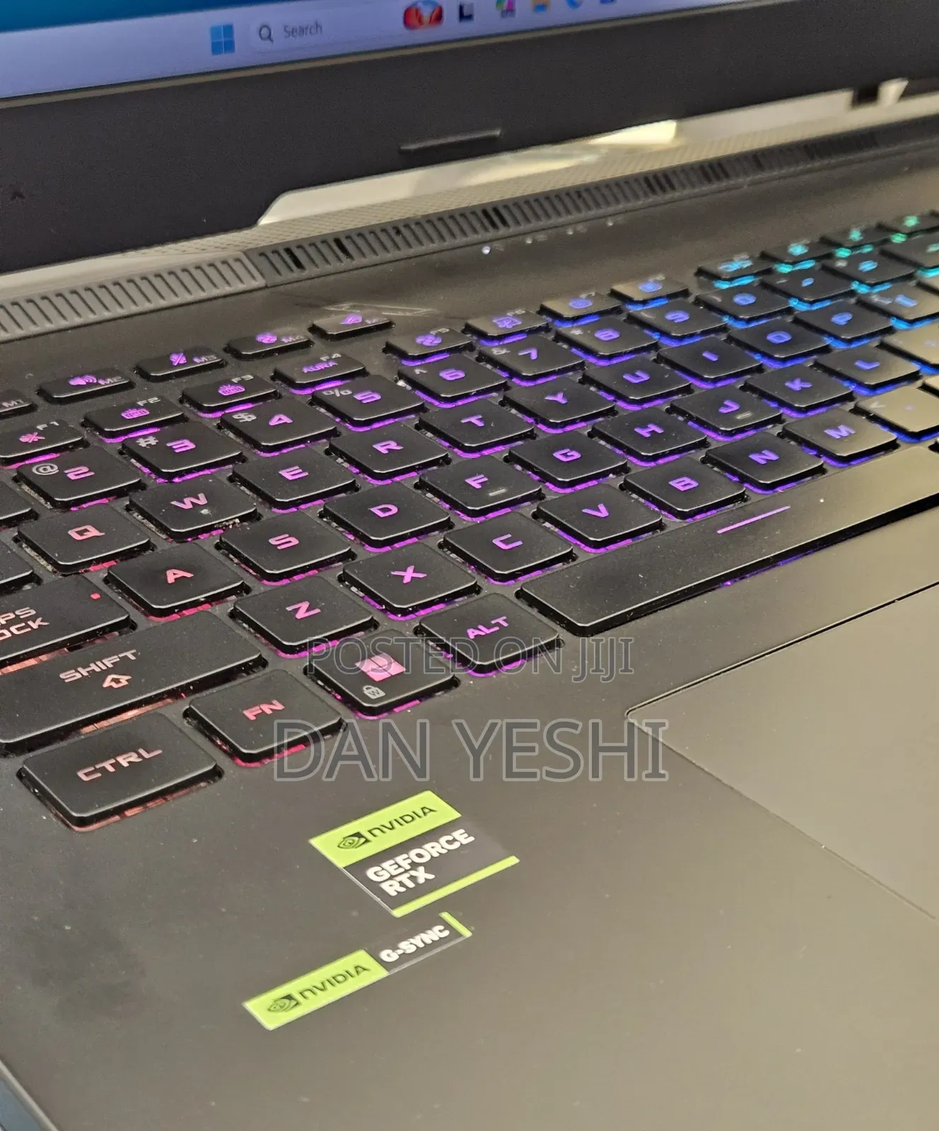 New Laptop Asus ROG Strix SCAR 17 16GB AMD Ryzen 7 SSD 1T