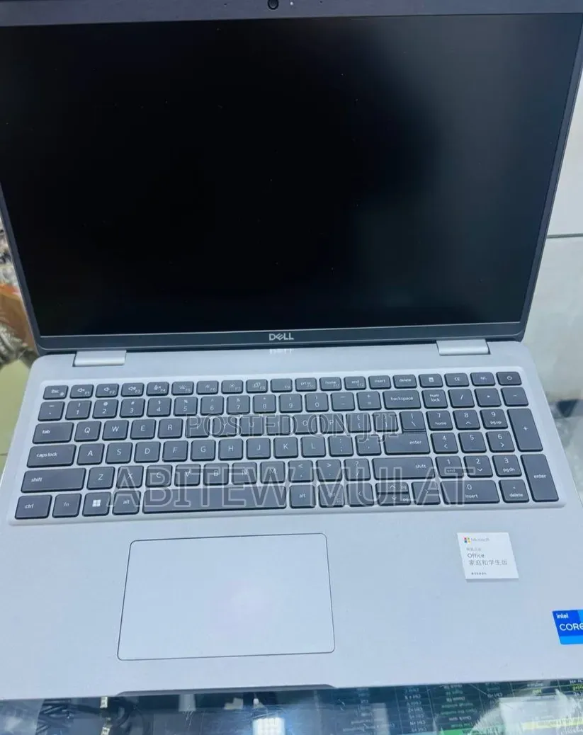 New Laptop Dell Precision 3581 16GB Intel Core i7 SSD 1T
