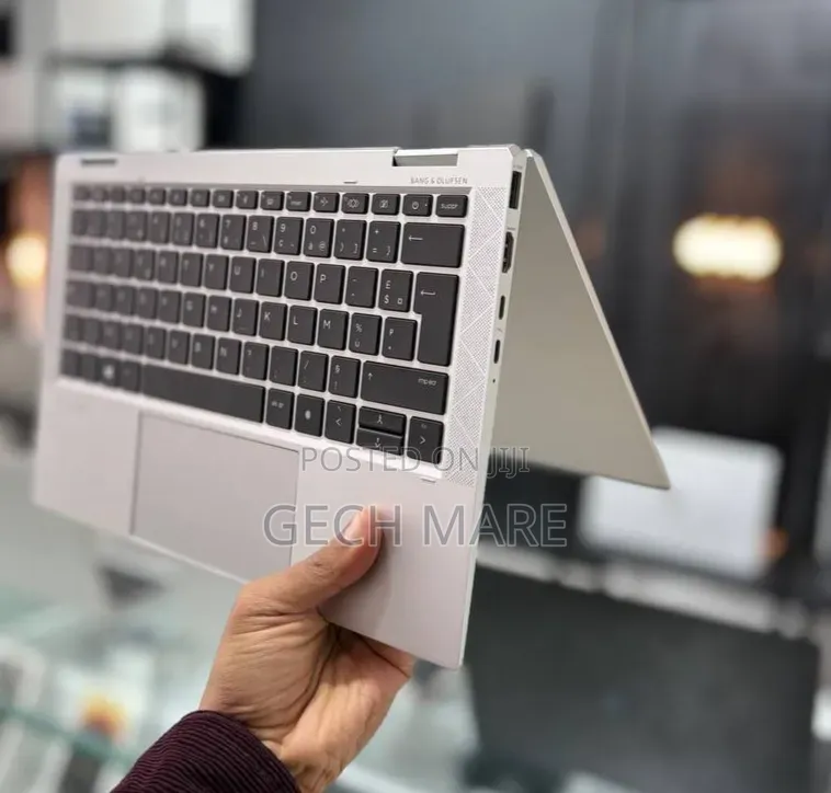 New Laptop HP EliteBook 1040 G8 32GB Intel Core i7 SSD 512GB