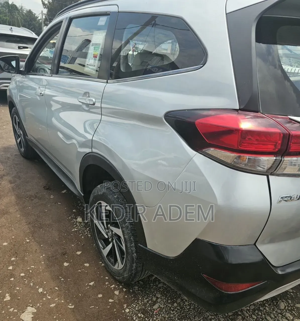 Toyota Rush 2023 Silver