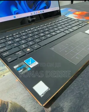 New Laptop Asus Zenbook 14 16GB Intel Core i7 SSD 512GB