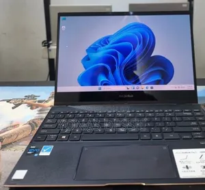 New Laptop Asus Zenbook 14 16GB Intel Core i7 SSD 512GB