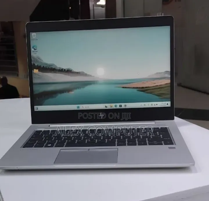New Laptop HP EliteBook 830 G5 8GB Intel Core i5 SSD 512GB