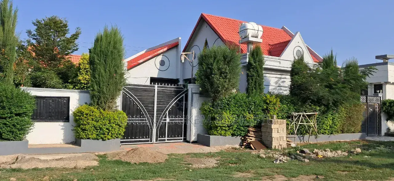 Furnished 9bdrm Villa in Dukem Bishoftu, East Shewa for sale