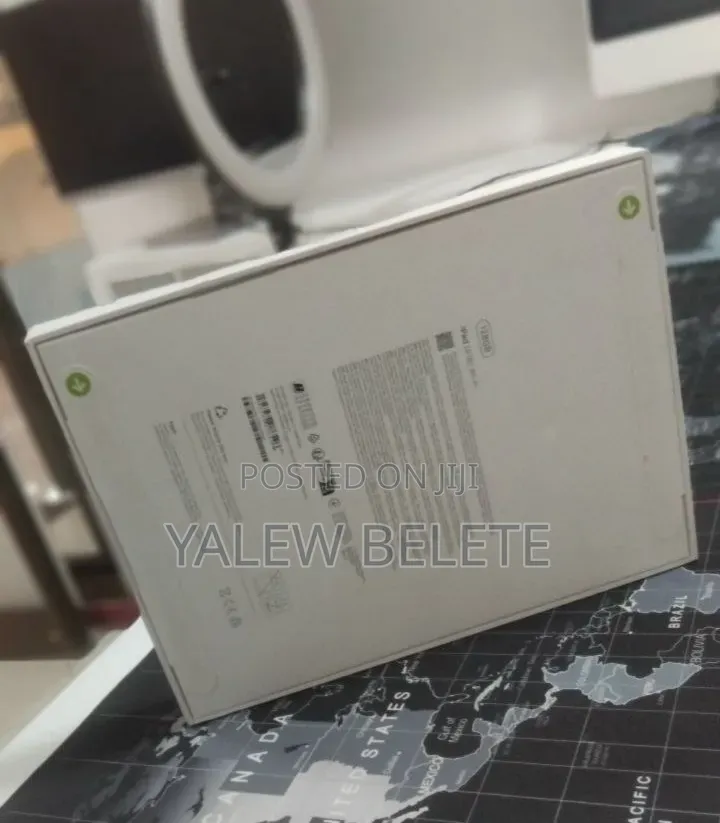 New Apple iPad (2025) 128 GB