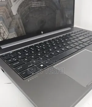 New Laptop HP ZBook Power G9 i7 16GB Intel Core i7 SSD 1T