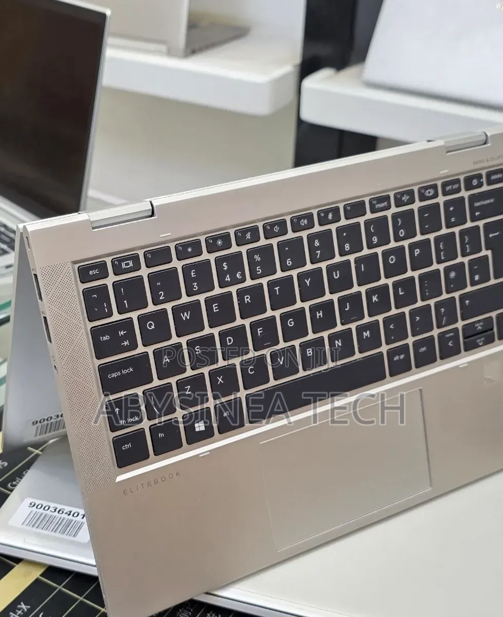 New Laptop HP EliteBook 830 G8 16GB Intel Core i5 SSD 512GB