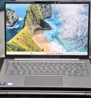 New Laptop Lenovo 16GB Intel Core Ultra 7 SSD 512GB