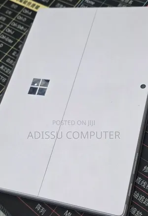 New Laptop Microsoft Surface 16GB Intel Core i7 SSD 512GB