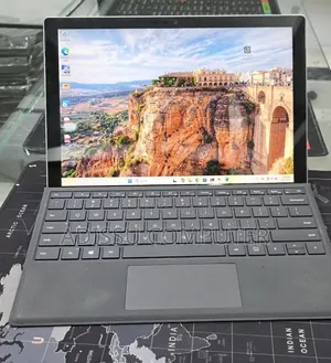 New Laptop Microsoft Surface 16GB Intel Core i7 SSD 512GB