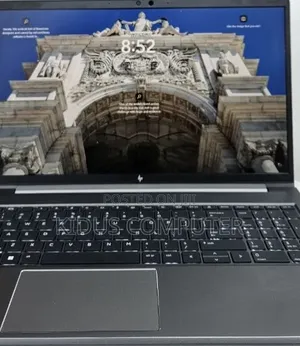 New Laptop HP ZBook Firefly G9 16GB Intel Core i7 SSD 1T