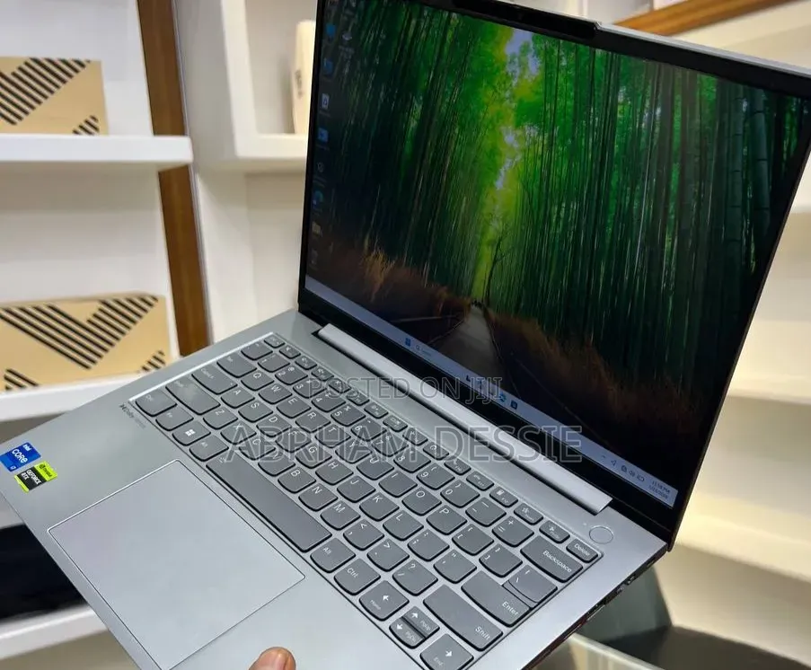New Laptop Lenovo 16GB Intel Core i7 SSD 512GB