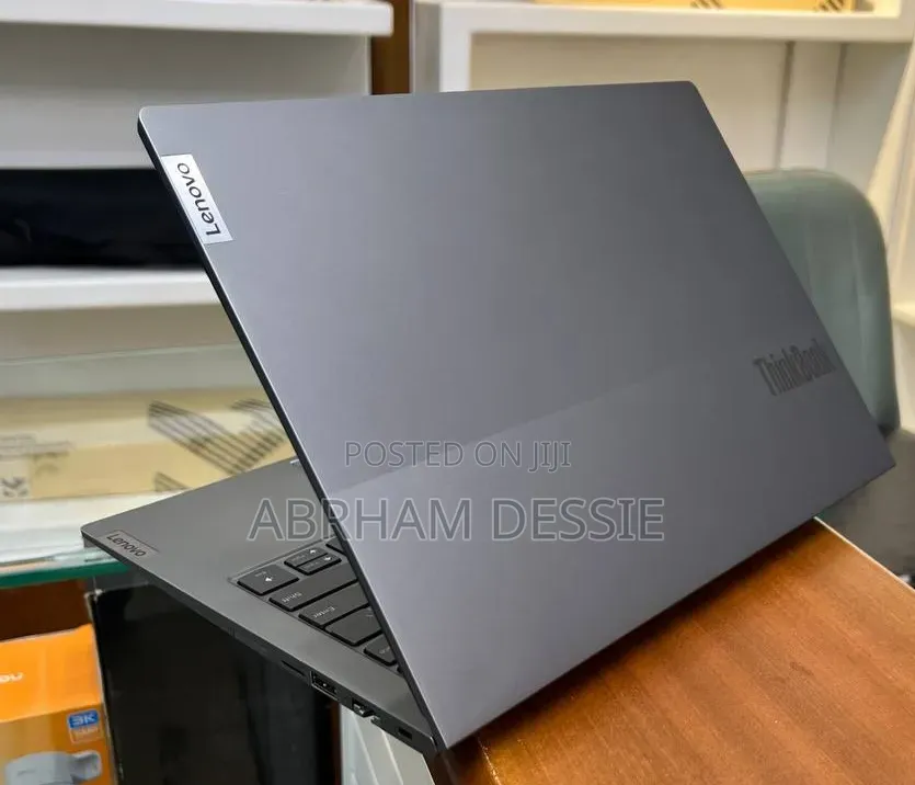 New Laptop Lenovo 16GB Intel Core i7 SSD 512GB