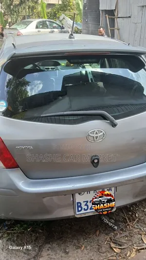 Toyota Yaris 2009 Gray