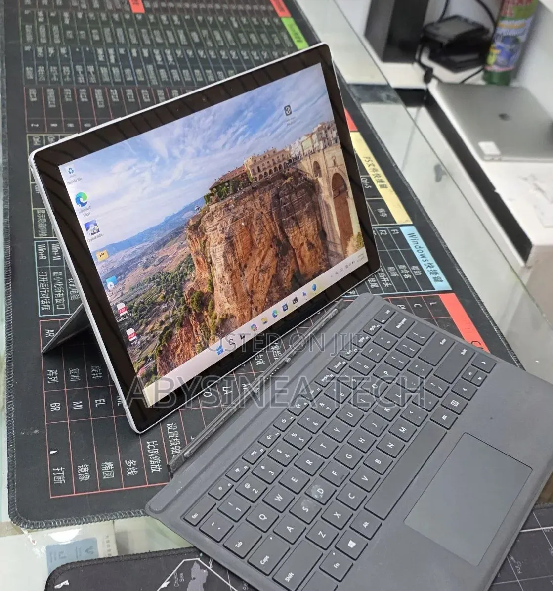 New Laptop Microsoft Surface Pro 7 16GB Intel Core i7 SSD 512GB