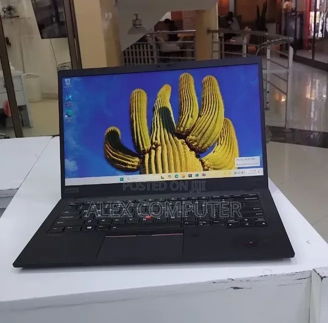 New Laptop Lenovo ThinkPad X1 Carbon 16GB Intel Core i5 SSD 512GB