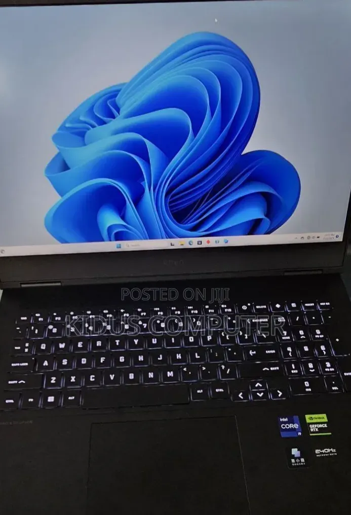 New Laptop HP Omen 16 16GB Intel Core i9 SSD 1T