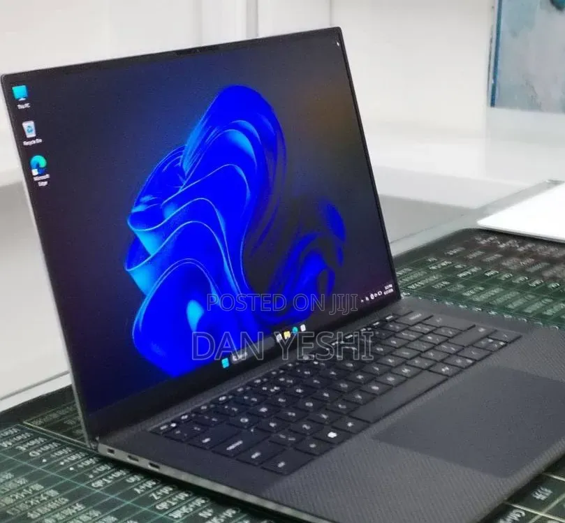 New Laptop Dell XPS 15 9500 16GB Intel Core i7 SSD 512GB