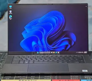 New Laptop Dell XPS 15 9500 16GB Intel Core i7 SSD 512GB