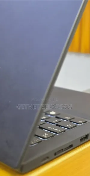 New Laptop Lenovo ThinkPad T490s 16GB AMD Ryzen 7 SSD 512GB