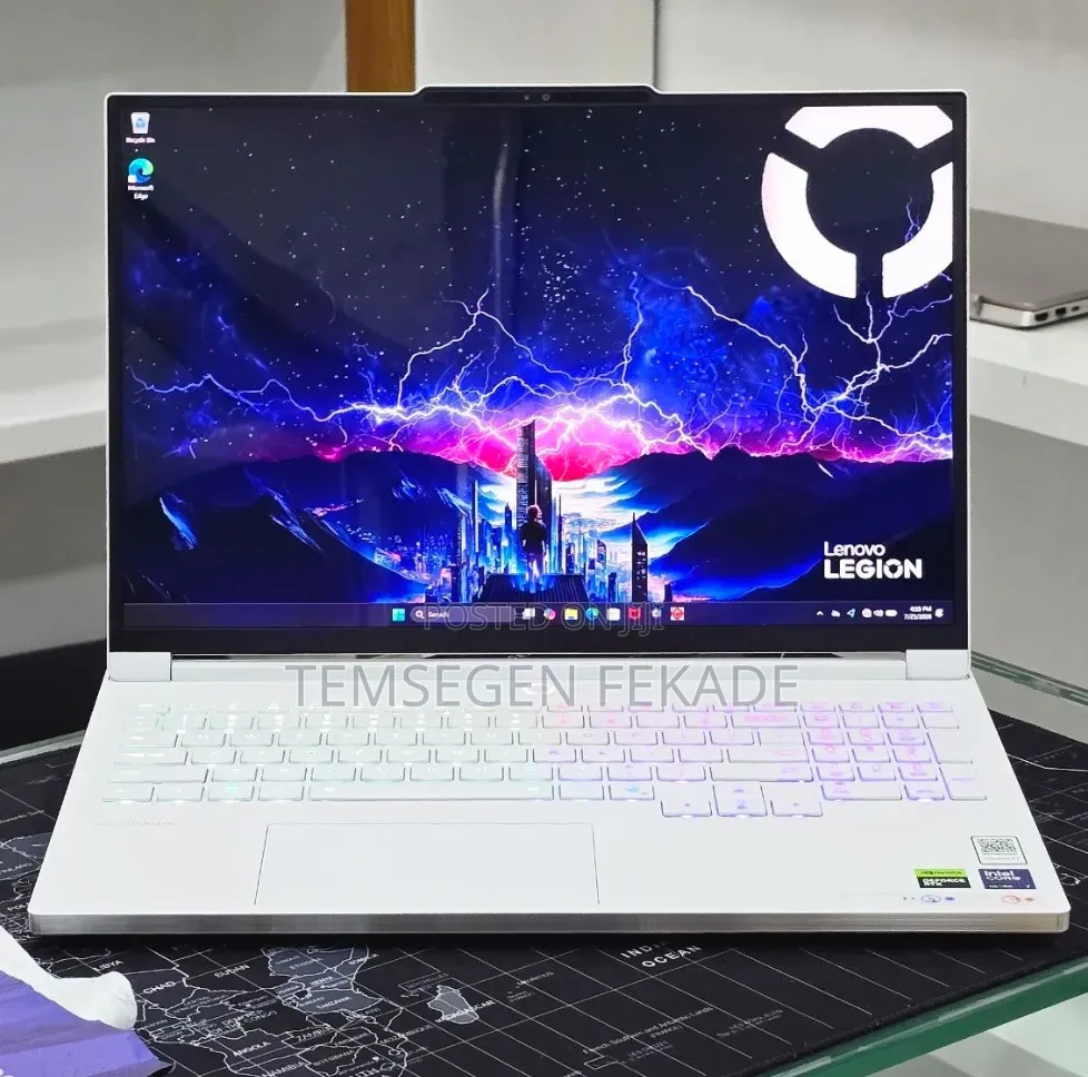 New Laptop Lenovo Legion 7 32GB Intel Core Ultra 7 SSD 1T