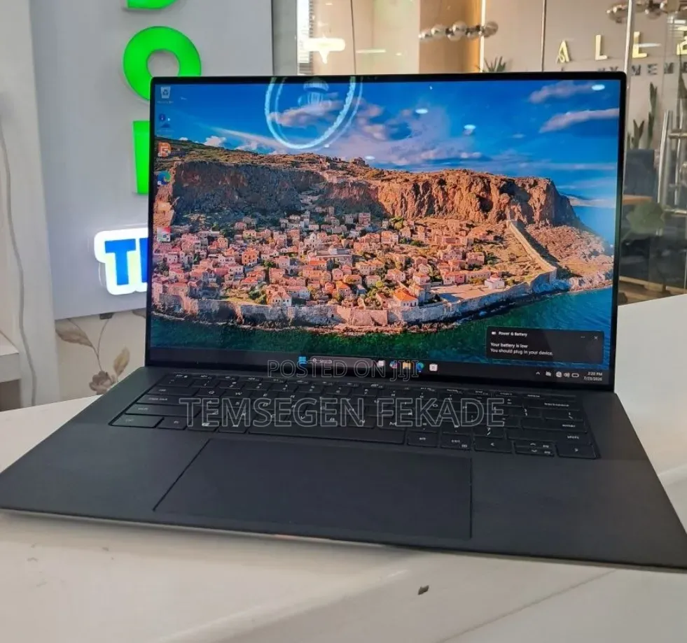 New Laptop Dell Precision 5560 16GB Intel Core i7 SSD 512GB