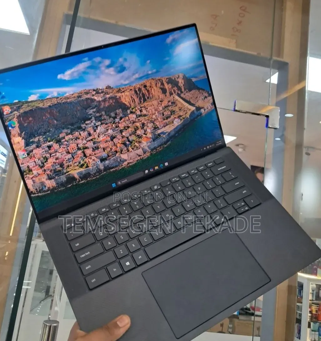 New Laptop Dell Precision 5560 16GB Intel Core i7 SSD 512GB